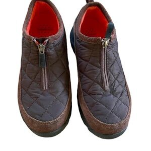 LANDS END HIKING SHOES SLIP ON SUEDE QUILTED  SIZE 8B